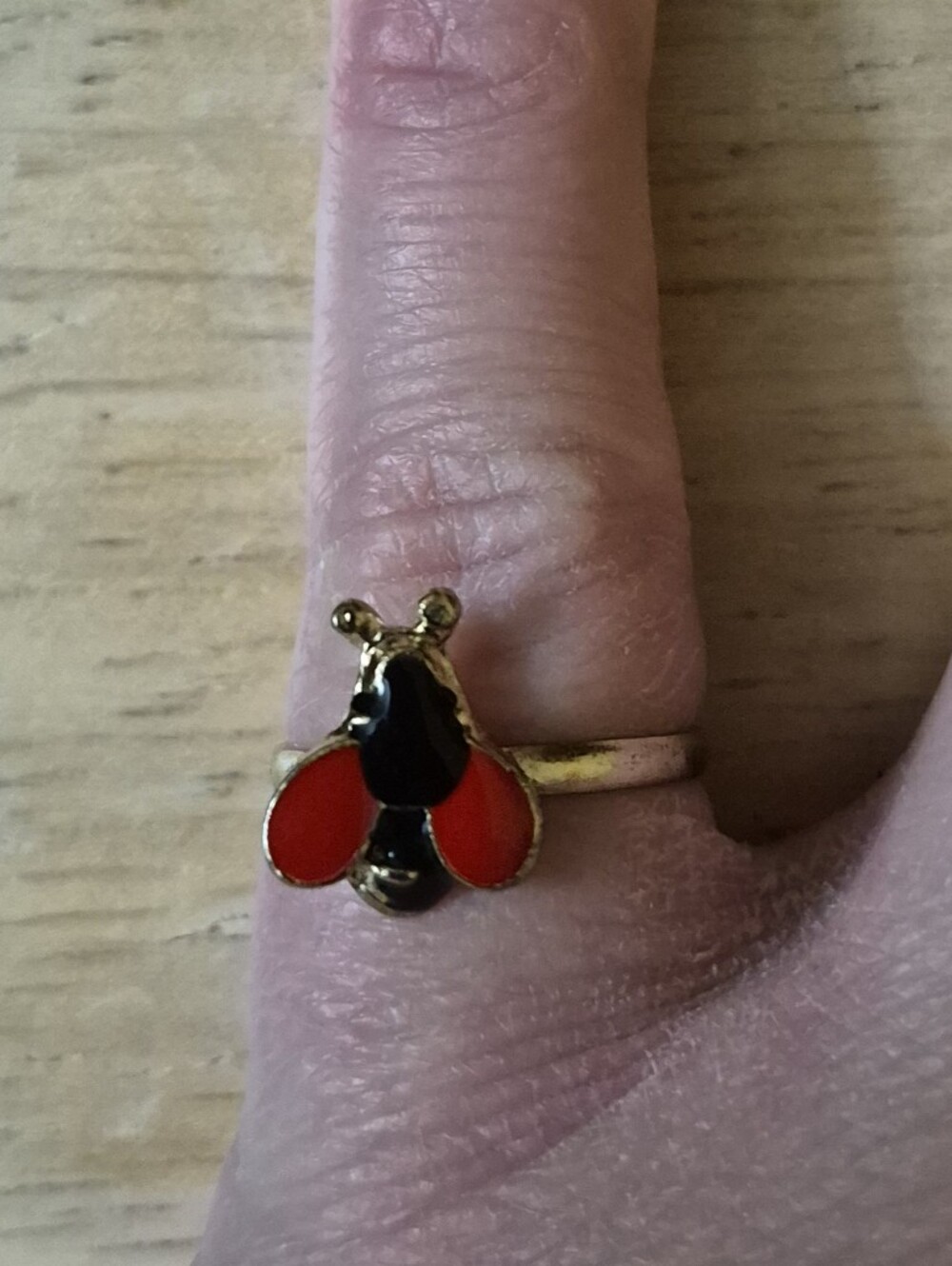 Gold Tone Ladybug Girls Ring Size 4 1/2